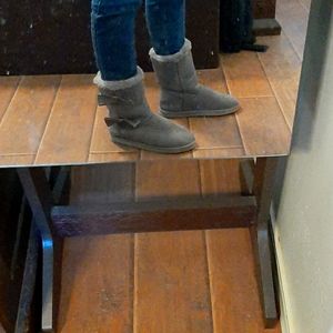 Boots actually sized as a small 6/7